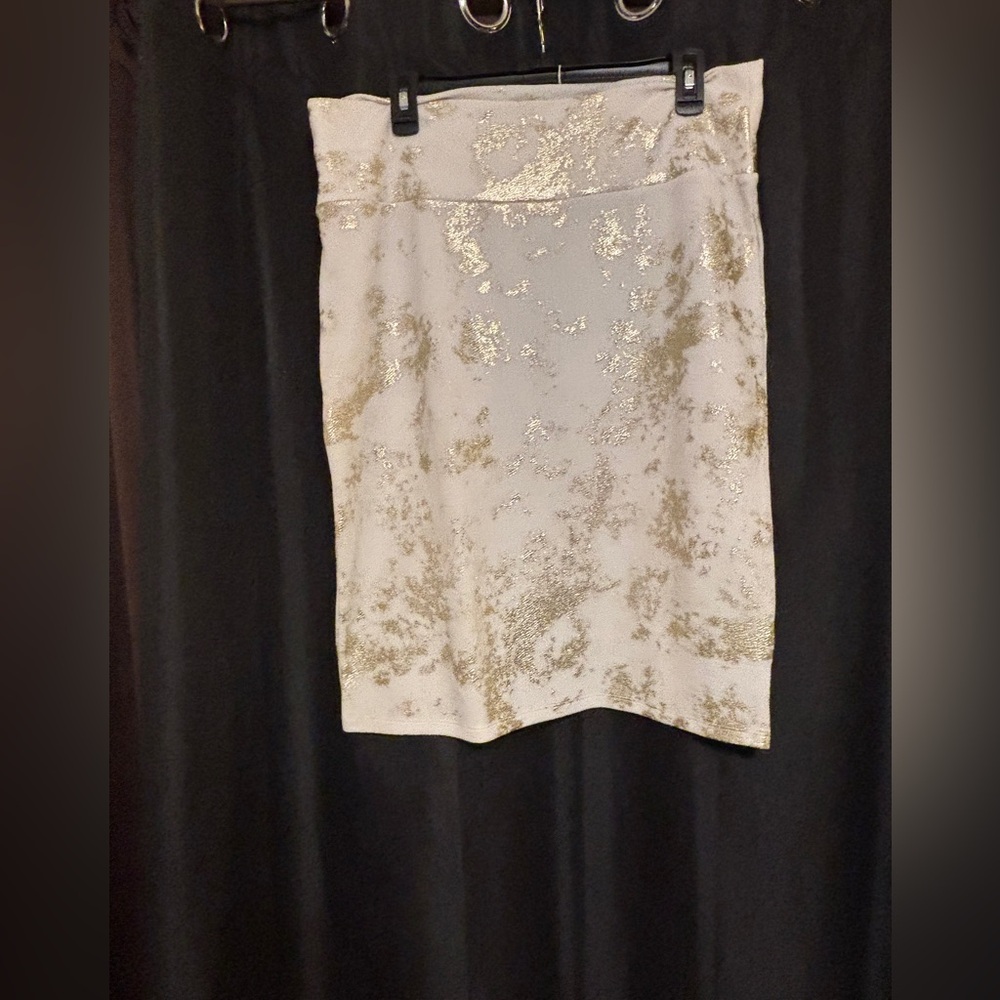 Elegant Gold and Cream Skirt